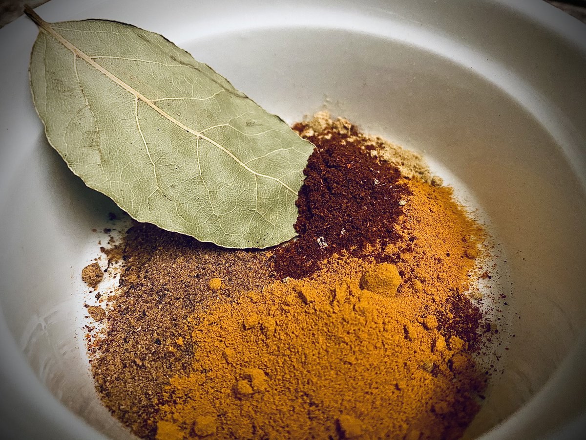 CharliesPDX's tweet photo. #spicespicebaby Charlie’s Produce offers herb and spice blends from Tampico Spice Company! Contact us today to place an order! #spicesandherbs #cultivatingfresh #spices #herbs #flavor https://t.co/TiO0c05zcR