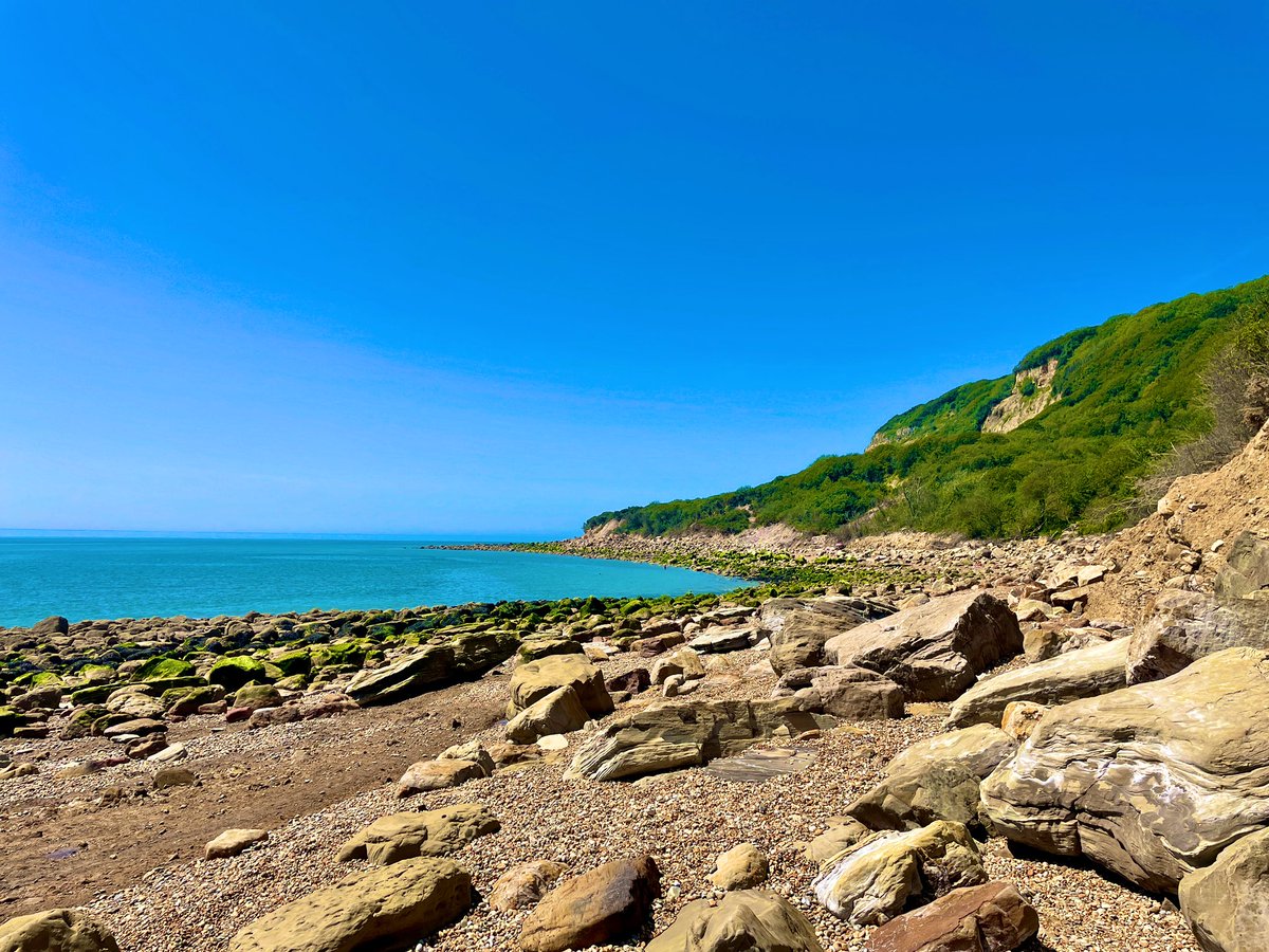 chris33nat's tweet image. First visit to Fairlight Glen Naturist beach since summer 2019. It is still one of my favourites. Was certainly a warm one today. Lots of friendly faces of all ages from 20-70+. The 20 minute uphill walk to the car park doesn’t get any easier though 🤣