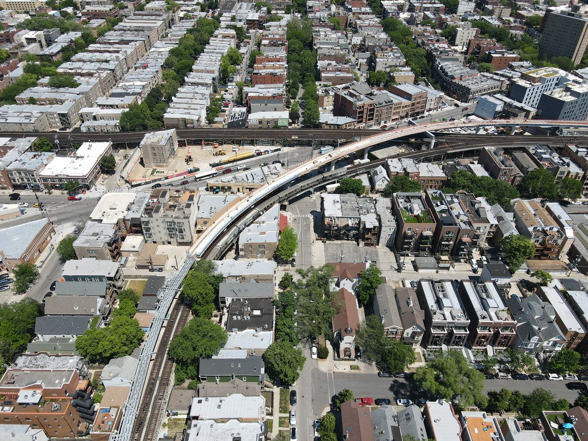 abovethechi's tweet photo. Flyover progress @ChiBuildings https://t.co/iulebTeoME