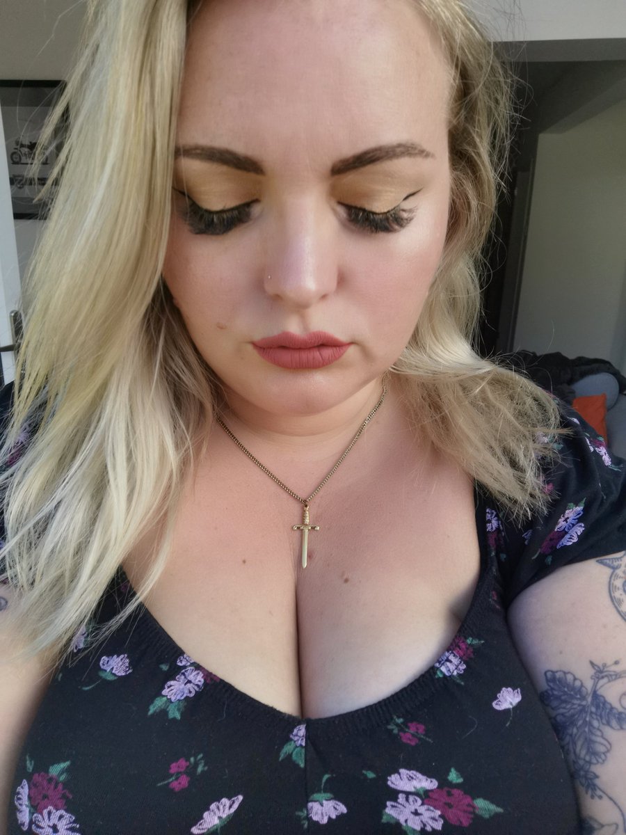 Becca Top 8.6 OnlyFans ( DottirPeach) Twitter