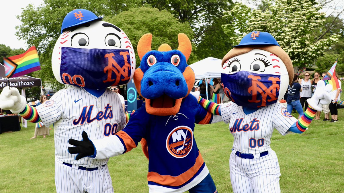 NYIslanders's tweet photo. Yesterday Sparky danced and cheered his way through the afternoon at @LIPride as Long Island joined together to celebrate #PrideMonth. 🏳️‍🌈 https://t.co/CDRwTgxxmD