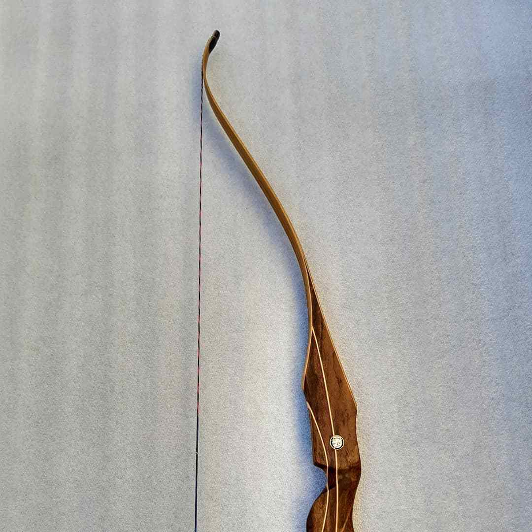 SmoothOn's tweet photo. @arcospardus, a bow making company biased out of Ponta Grossa, Paraná, Brazil manufactures their bows using high quality materials, using German fibers and EA-40 Epoxy adhesive and laminate.
#smoothon #ea40 #epoxy #epoxymaterials #archery #bows #bowmaking #bowmaker https://t.co/U5g7D5mq7L