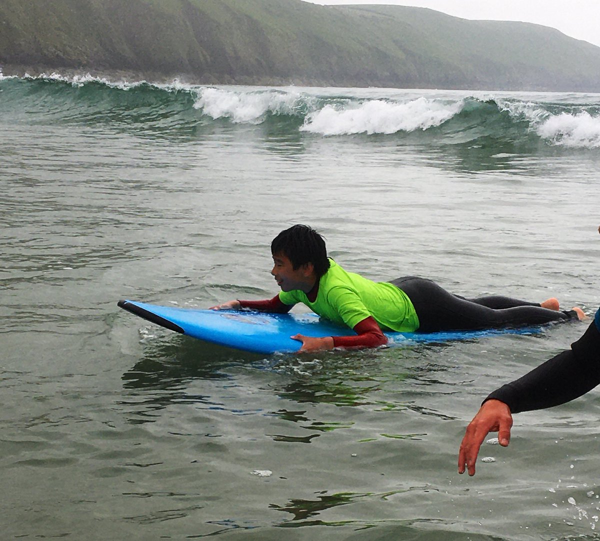 DCPSBoarding's tweet image. Group 1 definitely seem to be enjoying the start of their Leavers’ course at the awesome @SGHDevon #beachlife #surfsup