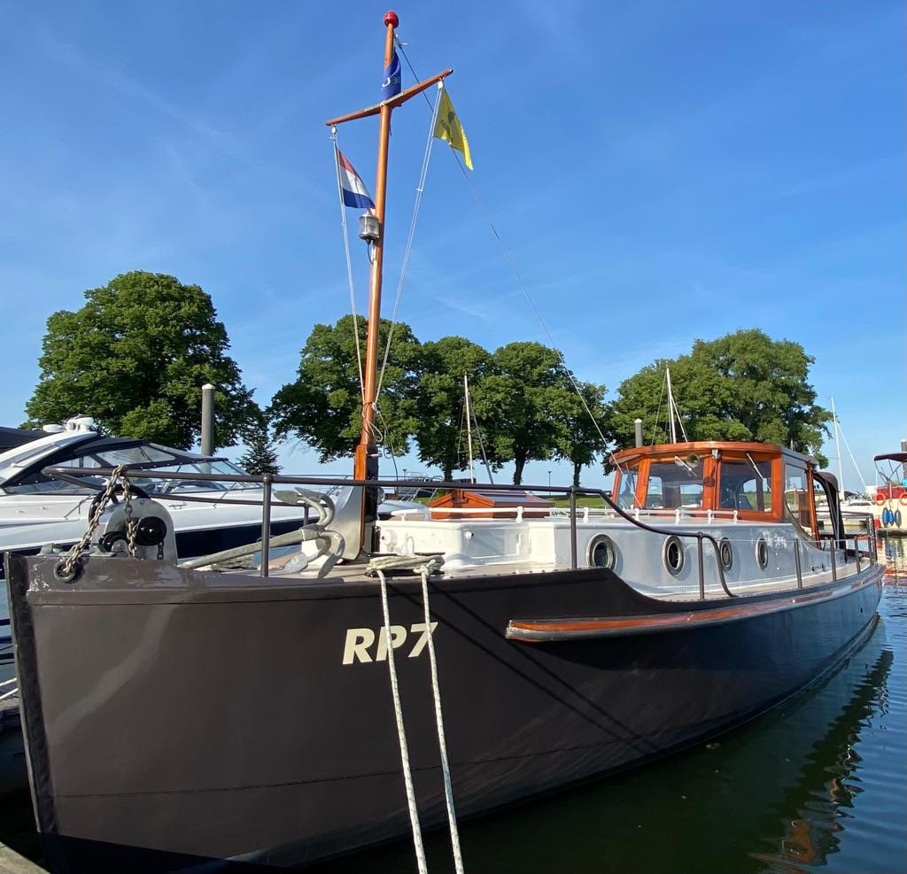 RP7 in z’n nieuwe kleur weer thuis in Lathum. Zin in alle avonturen #strategieophetwater #teamingophetwater #coachingophetwater 
rpvarenderfgoed.nl