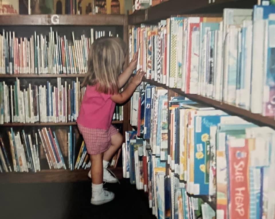 _hannahbanana_9's tweet photo. Iβm a Master of Book Publishing! #2021PDXGrad https://t.co/9rEpQVuEgt