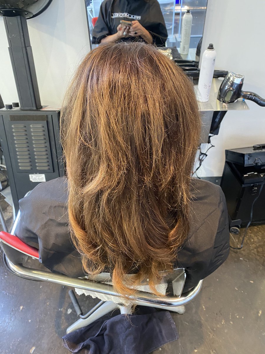 gavinmakesstuff's tweet photo. I’ve had real clients at school. Look at all this awesome hair! https://t.co/UTRtoUL43Y