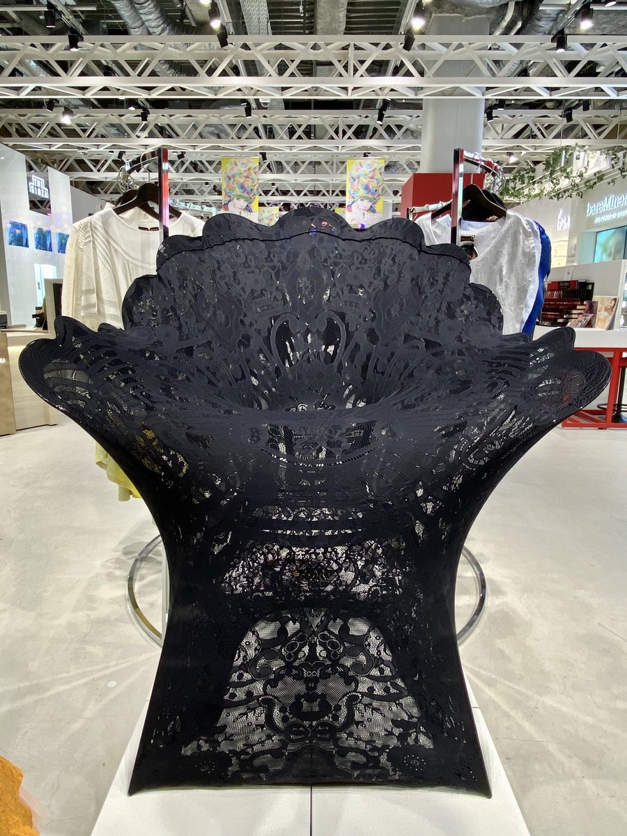 Day26,
資生堂ビューティスクエアで開催中のSOMARTA Make-up SKIN. 

明日6/16（水）まで。
緊急事態宣言中は時短営業にて19時までとなります。

DATE: June.16(wed)🔚

VENUE: SHISEIDO Beauty Square, HARAJUKU TOKYO
 
#SOMARTA #btysq #beautysquare #shiseido #withharajuku #ソマルタ