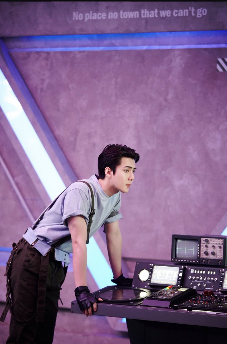 hourly sehun tweet media