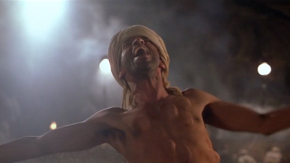 фильм мумия 1999 скарабеи. жук скарабей из фильма мумия. фильм мумия жуки скарабеи. мумия фильм 1999 имхотеп. жуки из фильма мумия как называются.