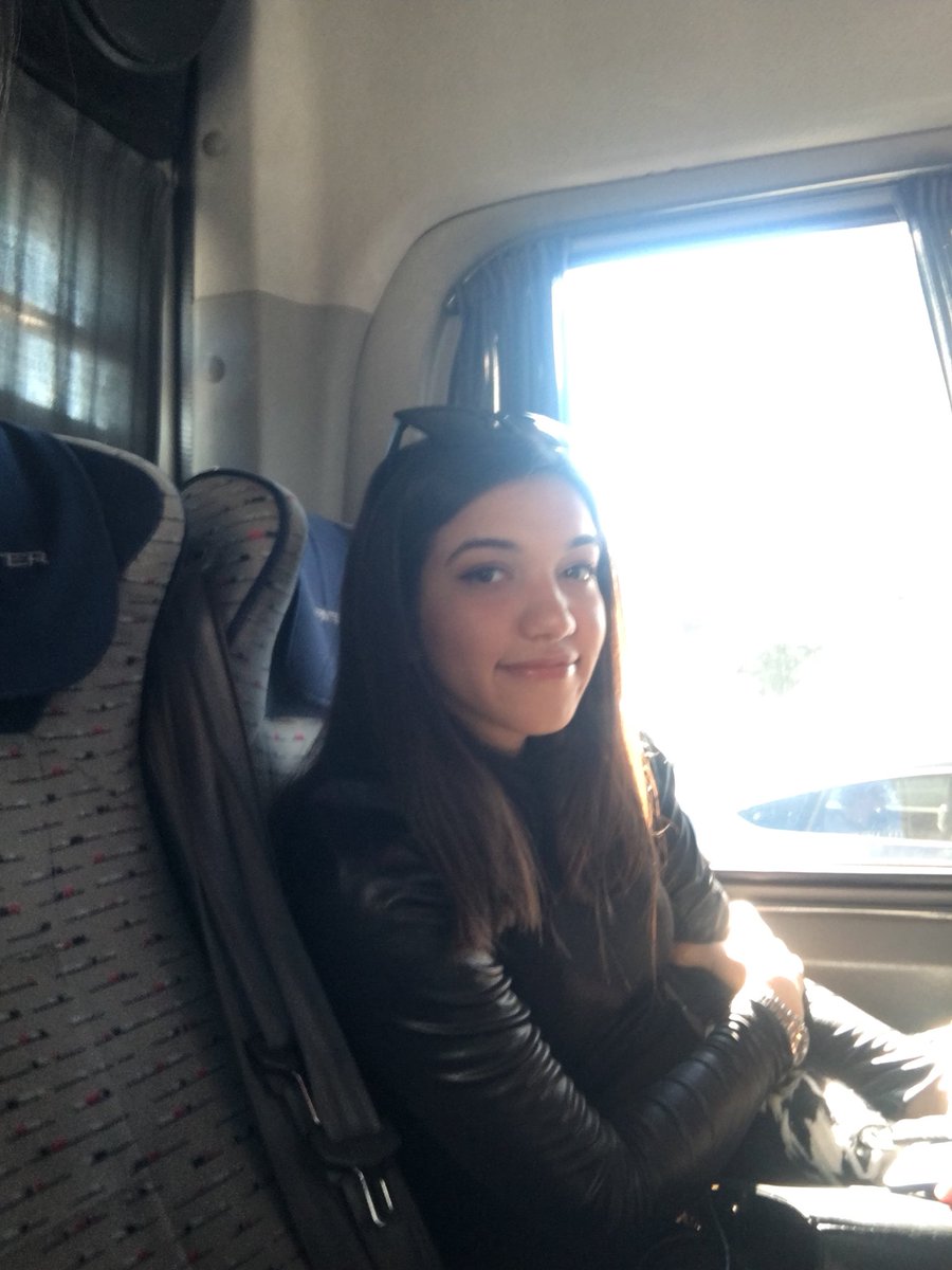 Yaaa bu niye bu kadar tatlı geldi gözümeee🦋🧚‍♀️