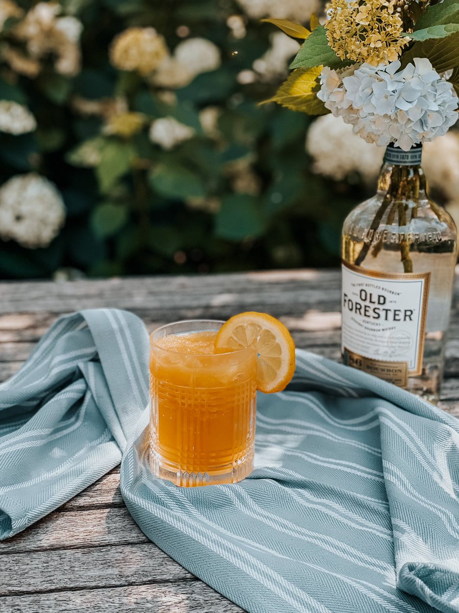 Obligatory #NationalBourbonDay post. Cuz really…shouldn’t it be every day? 🥃-Bourbon Slushie for this hot Kentucky summer.