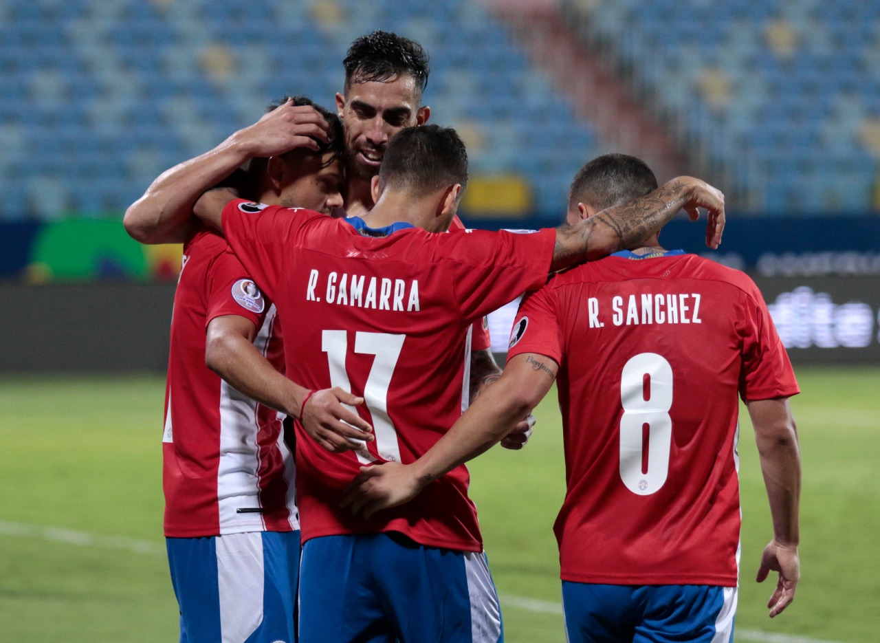 Paraguay de "Toto" Berizzo se lo dio vuelta a Bolivia: le ganó 3 a 1 y quedó líder