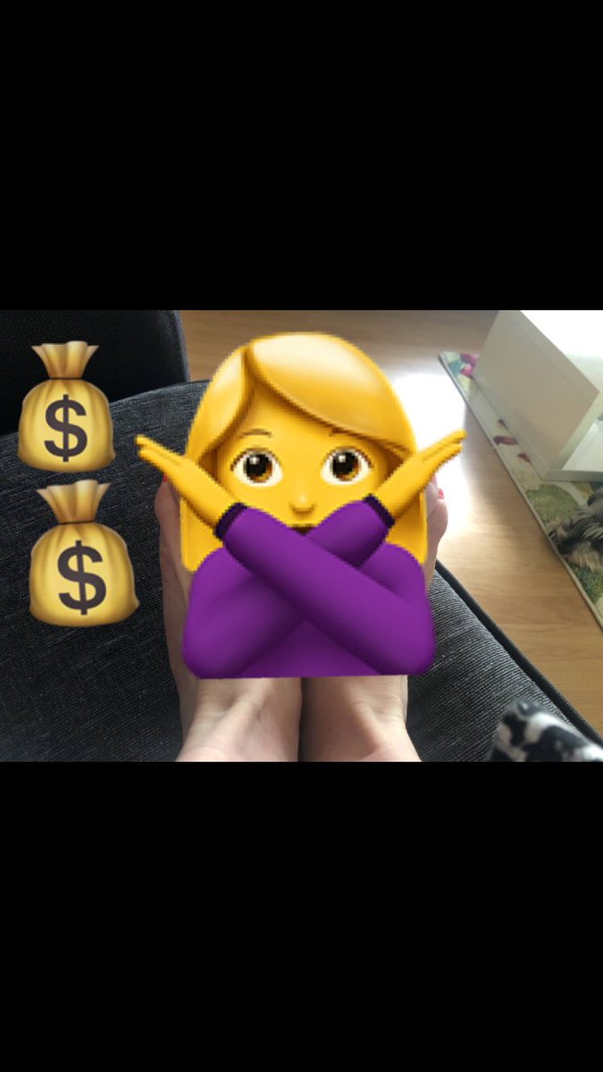 HarperMonroe5's tweet photo. Losers want to see my feet £scarlettsays1 £10 to see then can worship them for me. 
#findom #feet #moneyslave https://t.co/HxTklyDvCO