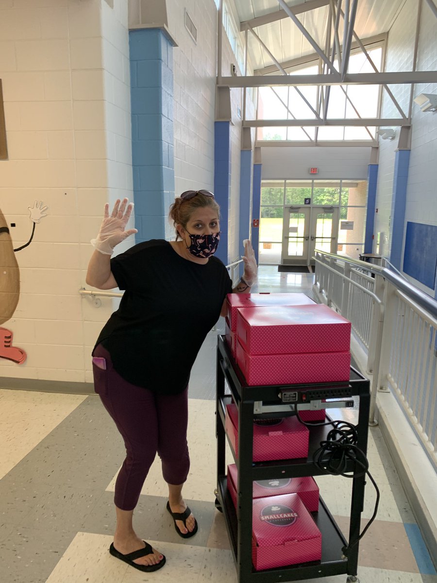 Dr. Courtney Jones (@principalcej) on Twitter photo We ❤️ bringing smiles <a href="/GrangeHallES/">GrangeHallES</a>! Our SWEET teachers enjoyed their cupcake surprise from <a href="/Smallcakesop/">Smallcakes Cupcakery and Creamery</a> today! #ghesproud <a href="/TraczRachel/">Rachel Tracz</a> We ❤️ bringing smiles <a href="/GrangeHallES/">GrangeHallES</a>! Our SWEET teachers enjoyed their cupcake surprise from <a href="/Smallcakesop/">Smallcakes Cupcakery and Creamery</a> today! #ghesproud <a href="/TraczRachel/">Rachel Tracz</a>