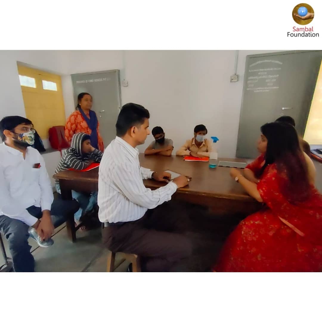 SambalFD's tweet photo. Interaction with the Udaipur Blind school and assuring them of our continuous assistance for a bright future of the Yong minds.
@Anupama89959415

#empathywithsambalfoundation #empathy #support #specialchildren #care #humanfirst #covidfighters #covid_19 #growtogether #Growth https://t.co/mU8VlW3EjU