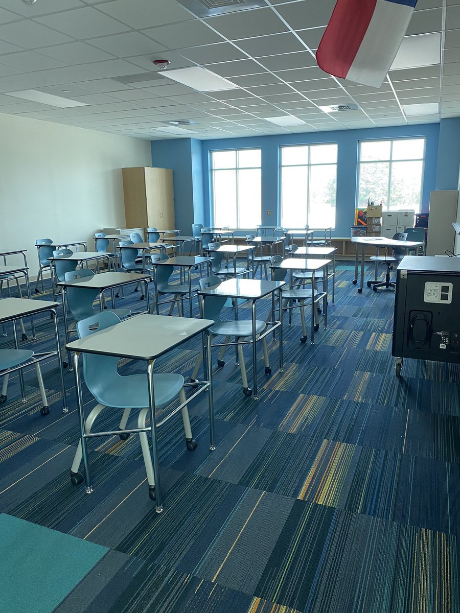 Holly Rupert tweet media