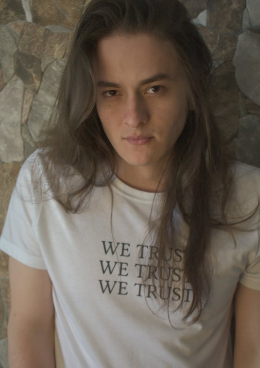 Mekcuff's tweet image. Nueva cuenta, tengo planeado subir un poco de todo. ;) 

New account. I hope to post a bit of everything.