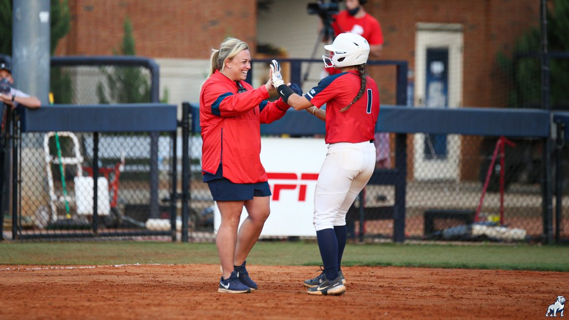 SamfordSB's tweet photo. 10 seasons as a Samford Bulldog.

Thank you for everything, @Mandy_Burford!

📰 👉 https://t.co/RV7V2Vqgei

#AllForSAMford https://t.co/84wb8ebebJ