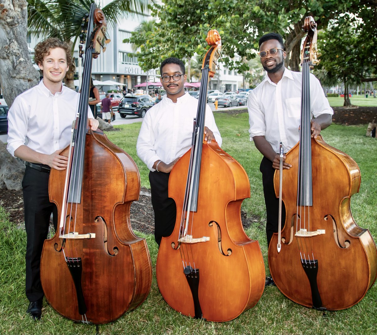 Ready for a summer of sunshine, palm trees, and classical music? We sure are! Visit the link in our bio to view our full schedule of exciting performances for the whole family to enjoy!
•
#miamibeach #miamibeachevents #miamibeachmusic #classicalmusic #concertonthebeach