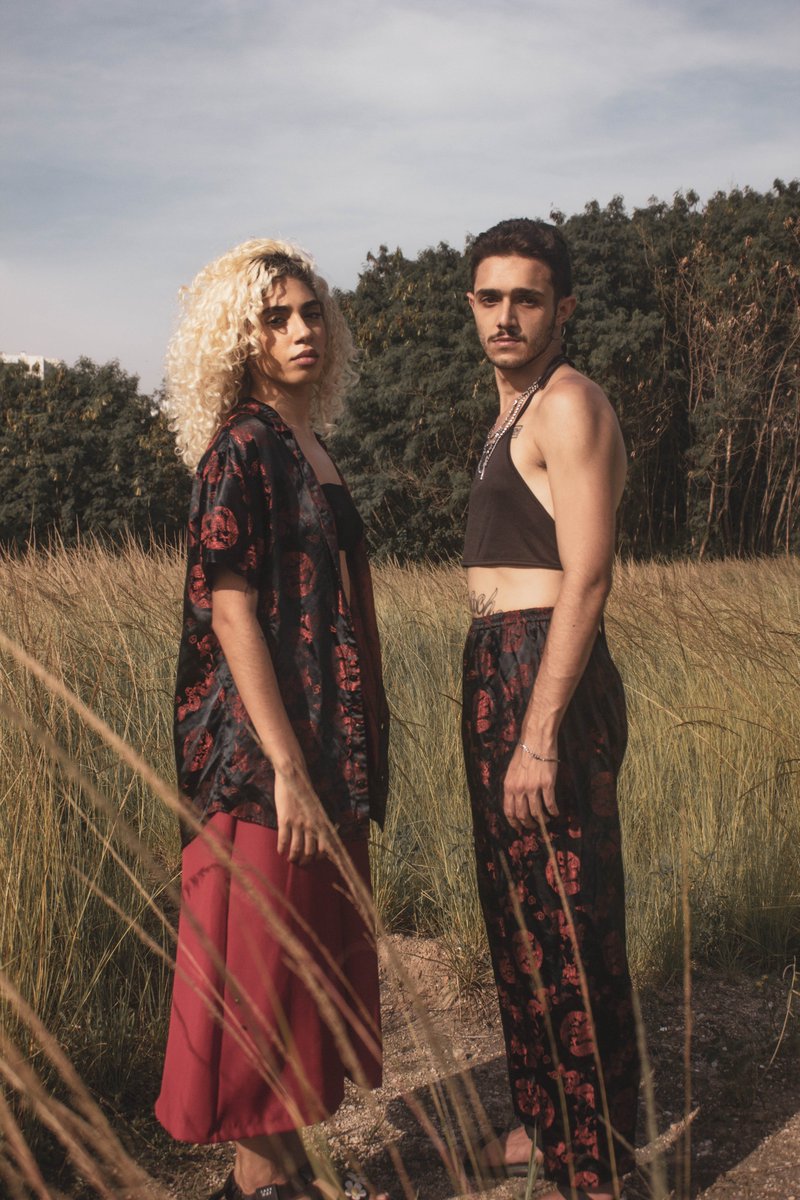 leiamoda's tweet photo. A moda #genderless não está ligada à tendência, representada por uma micro tendência, mas sim, um estilo comportamental, um novo hábito e para gerar valor. #OqueMudouFoiOtempo #LeiaModa
📷Halaina Brandão @lanizdelrey
Modelos: Beatriz Moura & Eduardo Camacho https://t.co/AmglRHHlae