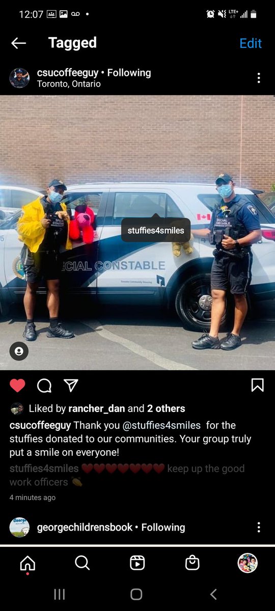 👉We are so happy 300 stuffies were donated to Toronto Housing communities for the neighborhood officers to create smiles. Stay safe 🙏 #stuffies4smiles #kindnessmatters #lawenforcement #support #teamwork #tchc #kidshelpingkids #smiles https://t.co/AWEekseU9N