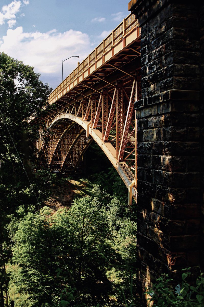 Panther Hollow Bridge 🌉 

#PantherHollow #PantherHollowBridge #Oakland #Pittsburgh #CityOfBridges @pittsburghparks @vstpgh @CanonUSA #canonphotography #bridgephotography @Pittsburgh