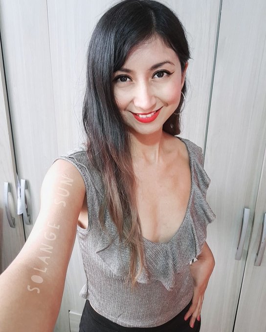 Watch Solange Sun ☀️'s leaked NSFW photo on TwXstars