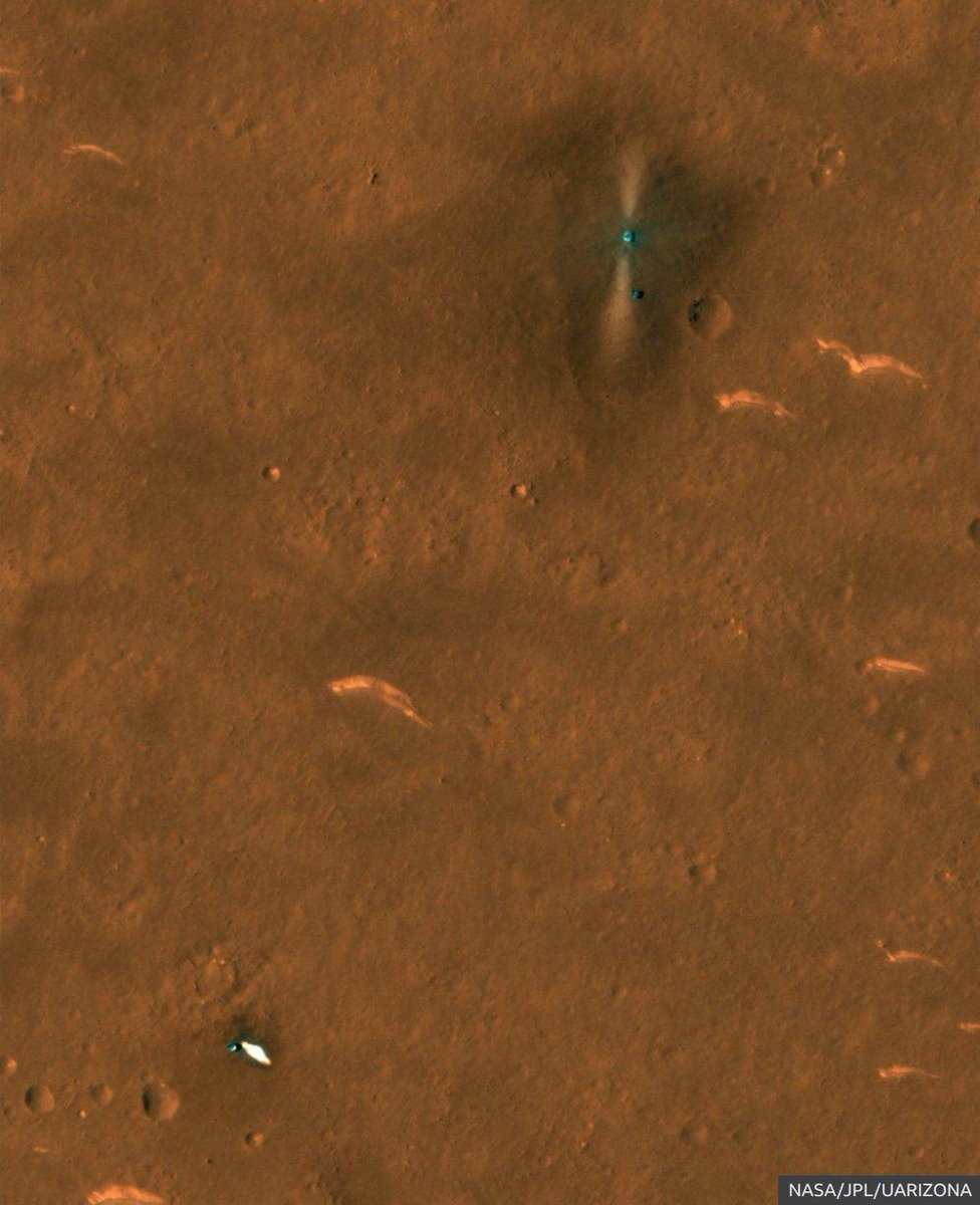 CsfcPhysics's tweet photo. The (US) Mars Reconnaissance Orbiter satellite looks down and finds the Chinese Zhurong Mars rover. The lander with the ground marks appears clearly, with the (smaller) rover right below it. More: https://t.co/sjiEipAh6U

Credit: NASA/JPL via BBC. https://t.co/yvAke7DY1U