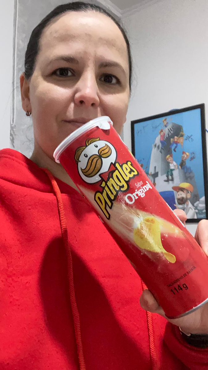 Youtube_Dicas's tweet photo. @ODORIZZIOficial @PringlesBrasil @BRKsEDU #pringles <3 https://t.co/NkqCTLfONM
