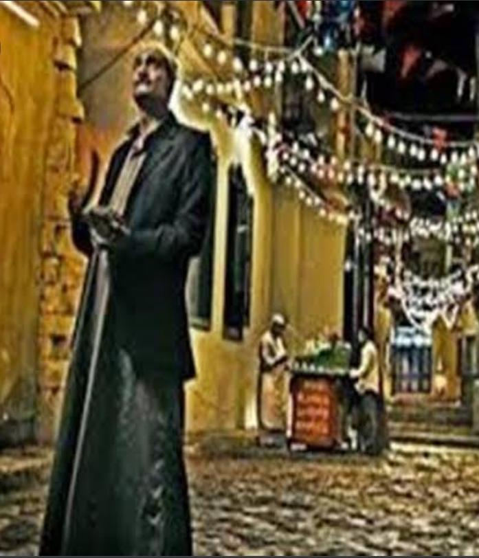 كان اخرس فقد لسانه اثر حادث  ولكن خرسه لم يمنعه من العمل كما يريد.."مسحراتي"
كان يسير في شوارع القري...