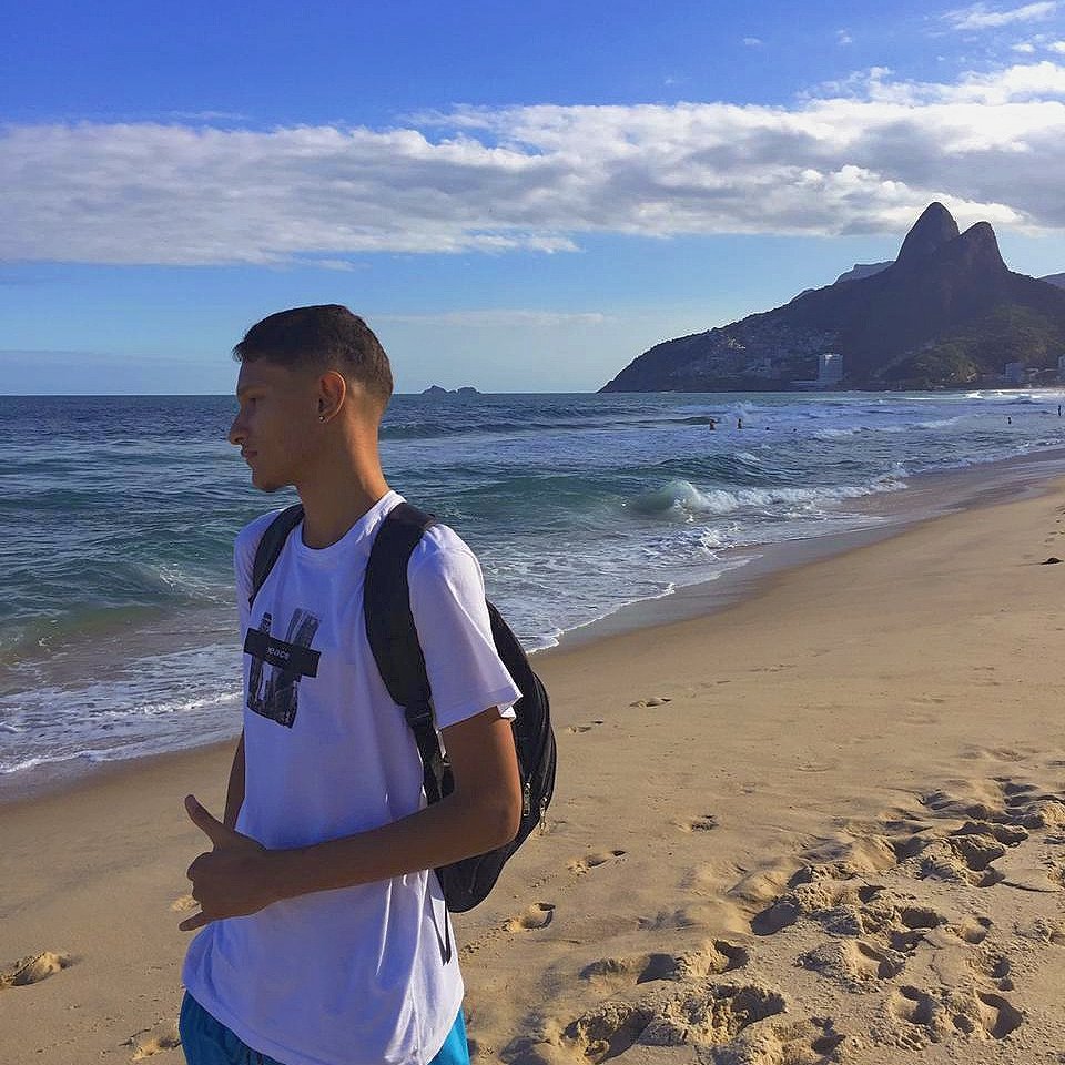 bslio7's tweet photo. querido no céu, amado no inferno. https://t.co/xlPjgeAi05