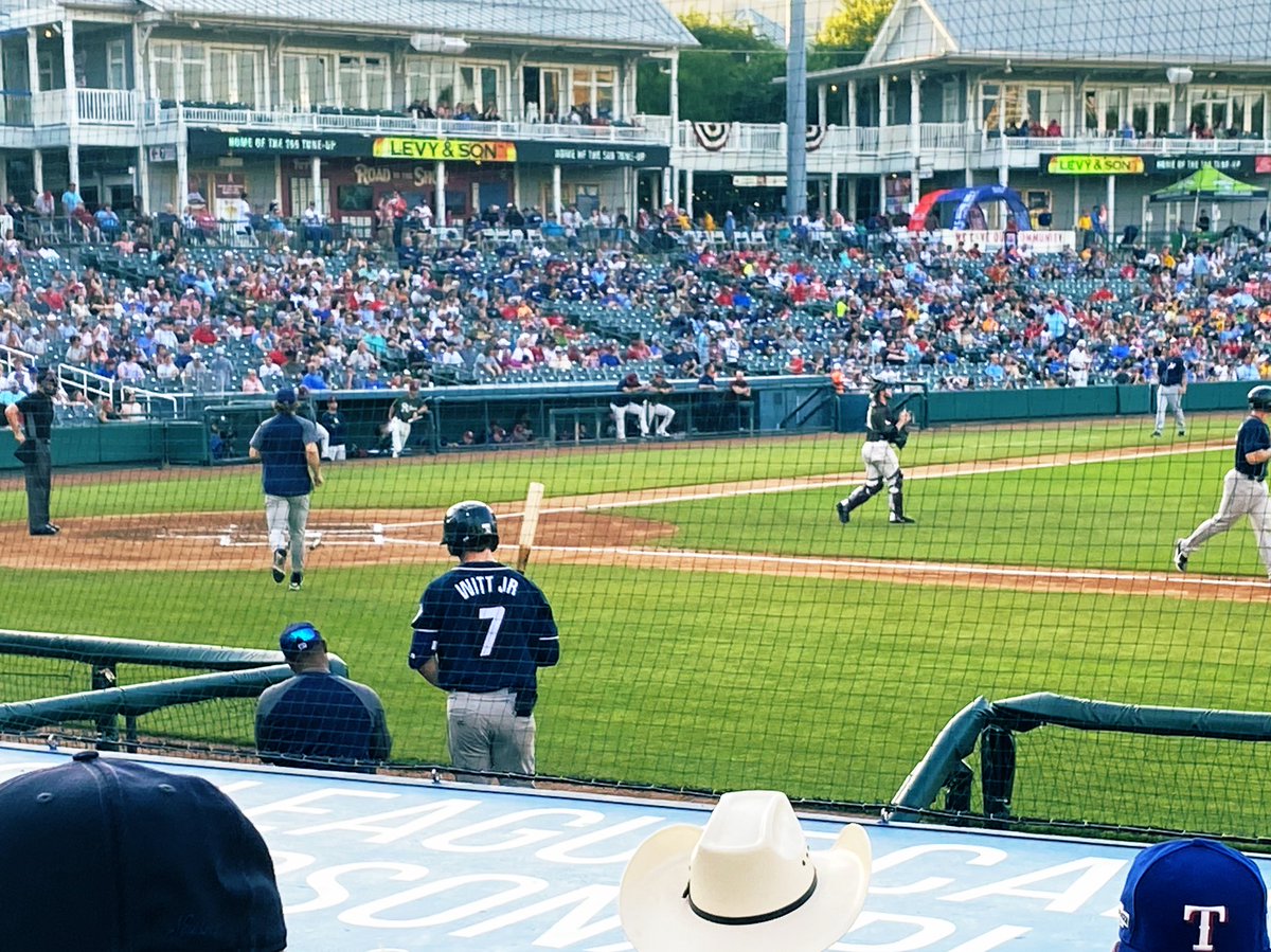 Spent a hot summer eve with <a href="/m1chaelyoung/">Michael Young</a> watching my NEW fav MLB player <a href="/BwittJr/">Bobby Witt Jr</a>!

So proud of this brother… talent, hard work, and character! <a href="/Royals/">Kansas City Royals</a> pick’d a winner… #MLB