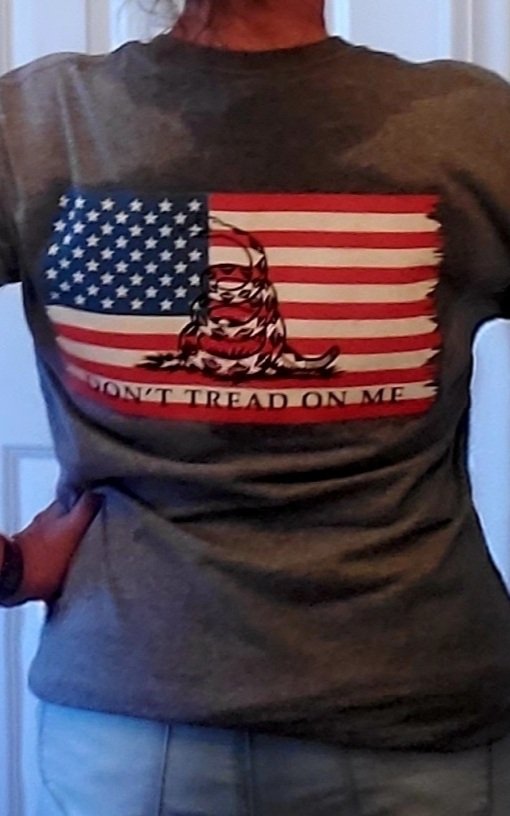 trainman_lover's tweet image. 90⁰ at my kiddo's 🥎 game...sweating like a rented mule and this logo stuck to my back...
NEVER BEEN MORE PROUD ❤🇺🇸
HAPPY FLAG DAY 2021 🇺🇸🇺🇸🇺🇸
#PatriotsDontKneel
#AlwaysRepresent