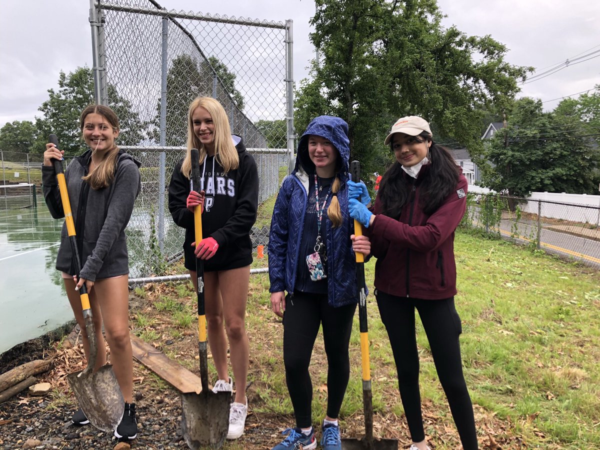 SEA_BHS's tweet photo. Rain, mud, rocky soil, having to fill back in a hole that it took an hour to dig, more rain, more mud, and finally…trees! Thanks to our intrepid team and the good folks at Burlington Parks &amp; Rec, we planted two beautiful firs at Simonds Park today. https://t.co/bGLAIp1Ic9