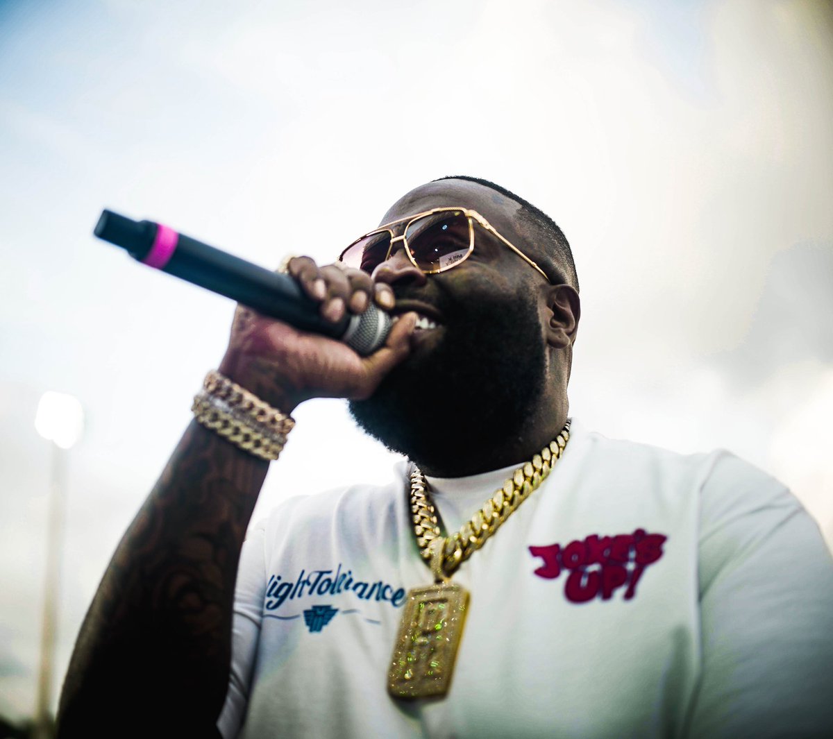 shotbydeth's tweet photo. Help me to get @RickRoss to see these 😅😅 shot by me #shotbydeth https://t.co/mClSr1Fb0h