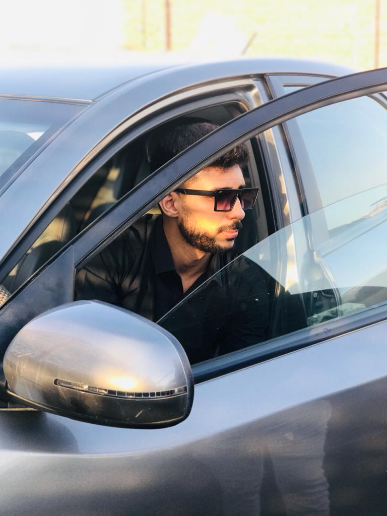 "لن تجدني مؤذيًا أبدًا.. حتَّى إن خاب ظنى فيك سأُغادرك بلُطف.. فإنتهاء الرغبة، أشدُ من الكُره."