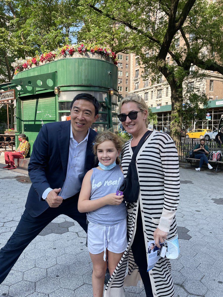 AndrewYang tweet picture