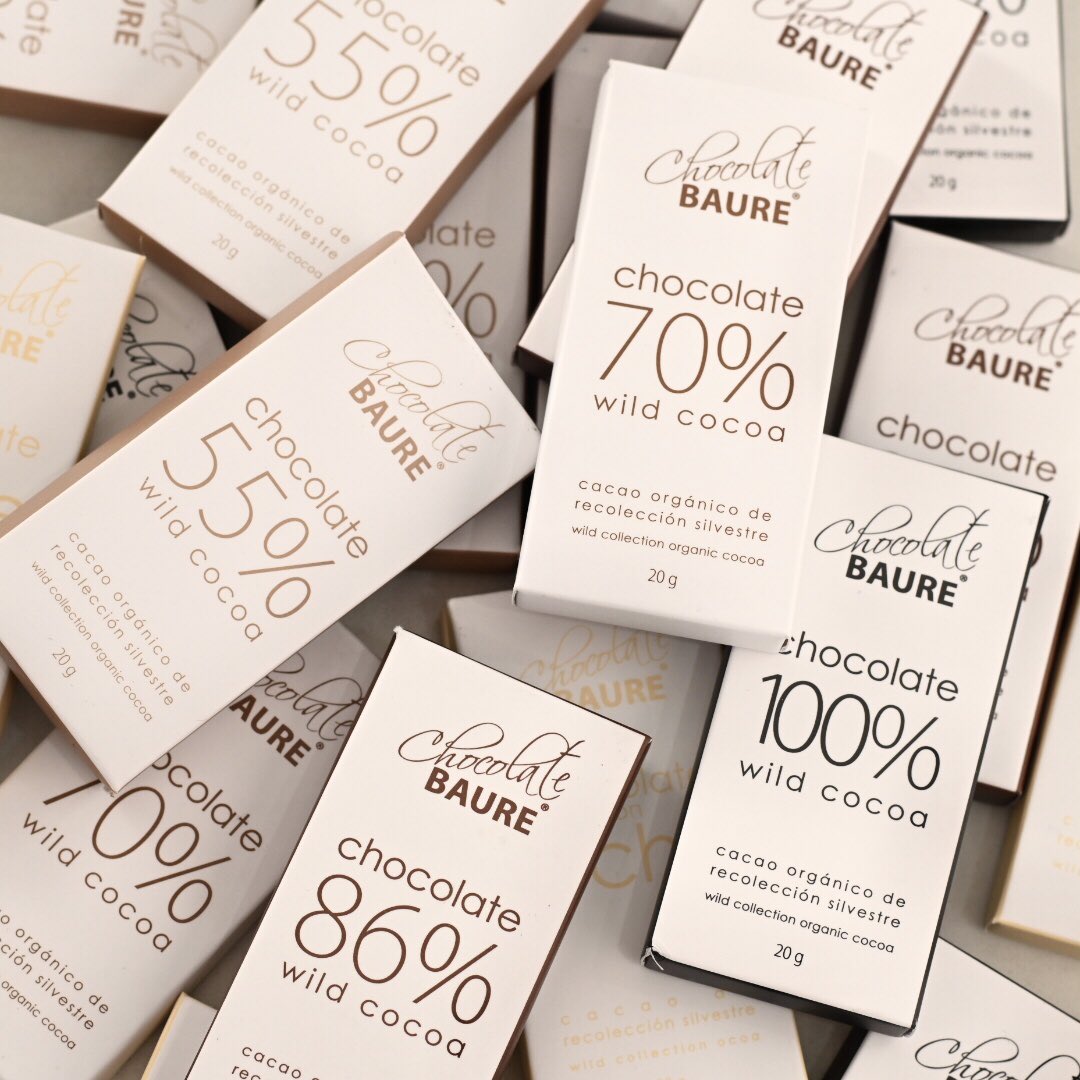 ChocolateBaure's tweet photo. Todo lo que necesitas es amor o más chocolate.

#chocolateboliviano #organicchocolate #wildbeni #wildchocolate #wildcacao #chocolatebaure #cacaosauvage #wildercacao #wilderschokolade #bolivianchocolate #amazonchocolate #heritagefood #wildbeniano #sumarltda https://t.co/Z9LPUJZDV6