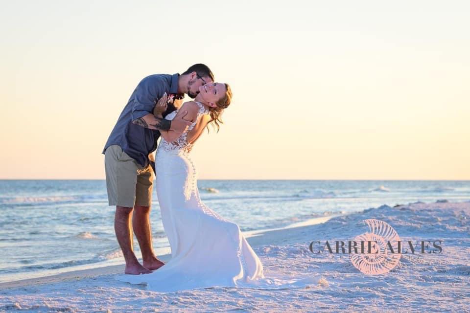 Happy anniversary <a href="/Becka_soccer/">Rebecka</a>. 1 year down many more to go!!!! #anniversary #beach 😍