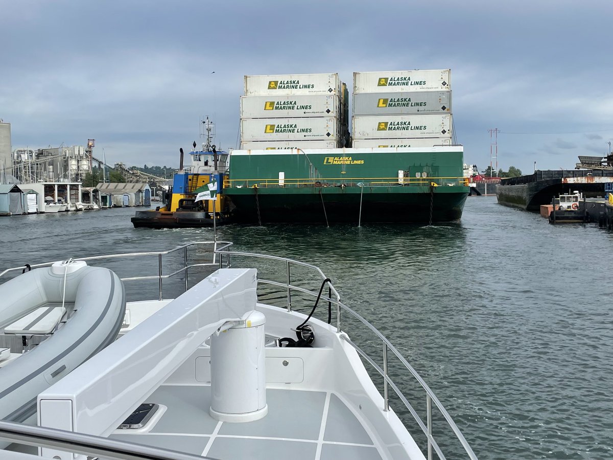 DonKohlmann's tweet photo. On the Nordhavn 68 Tanglewood following the Western Titan up the Duwammish to Delta Marine this evening https://t.co/QpSKtHvIR1