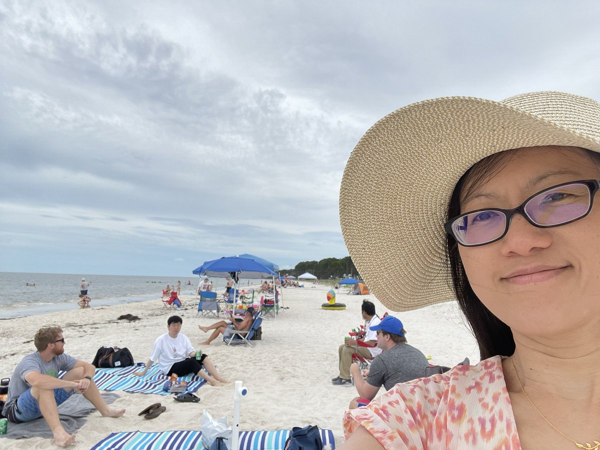 BleiholderFSU's tweet photo. First in person โgroup meetingโ after more than a year #SpringTimeInFlorida #CarrabelleBeach https://t.co/e8zRNdnqpB