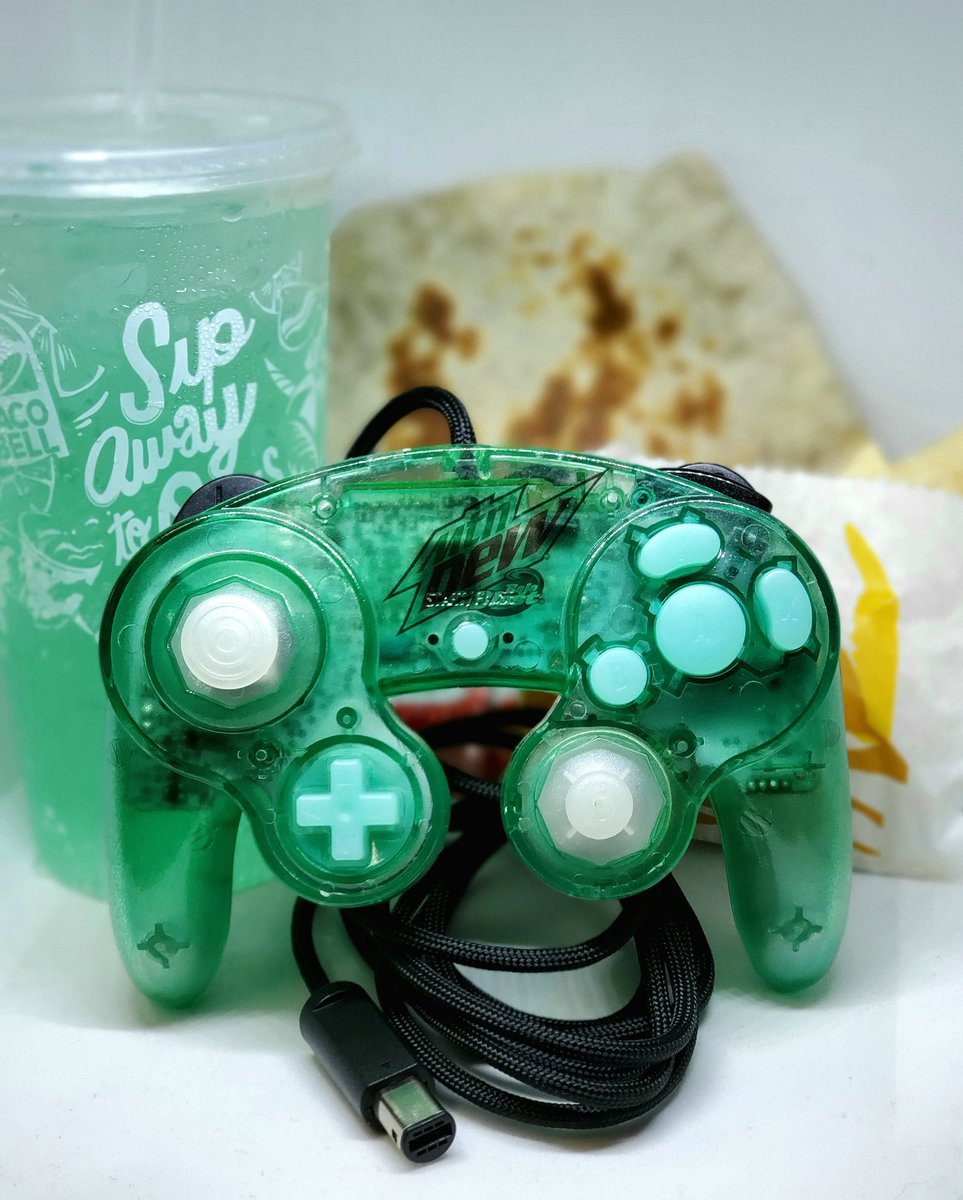 Moonwalkmods's tweet image. Mtn Dew Baja Blast Giveaway!

To Enter:
Follow &amp;amp; Retweet 
Winner will be announced June 25th @ 7pm EST

Face buttons by @yaboimikey97 
Resin sticks by @spicyfrog64 

Mods done by myself:
Removable paracord 
Tactile z button
Lubed stickboxes
Dyed triggers and Z button