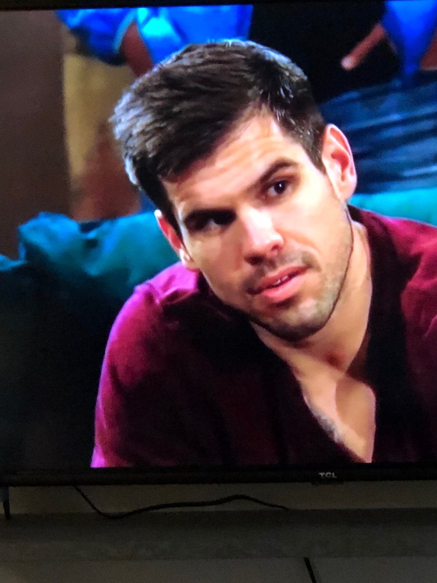 spartyved's tweet photo. A poor man’s Taylor Lautner. 

Change my mind. 

#TheBachelorette https://t.co/NEHTx1GW9l