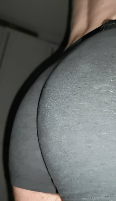 Some ass pics, cause why not? https://t.co/osUtEIJne3<a href="/tag/masturbation"class="tags"><span>#masturbation</span></a><a href="/tag/cumshot"class="tags"><span>#cumshot</span></a><a href="/tag/cum"class="tags"><span>#cum</span></a>