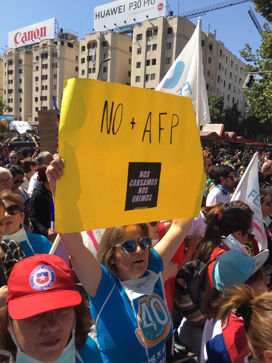 😡Las AFP nunca cumplieron con la promesa de pensiones dignas , fuera AFP !!! #NOmasAFP #SeguridadSocialParaChile <a href="/sindicato_4/">Sindicato Paramedicos Clínica Sta María</a> <a href="/salud_cut/">Secretaria de Salud CUT</a> <a href="/SindicatoUnifi2/">Sindicato Unificado Clínica Vespucio</a> <a href="/Sindic_CAlemana/">Sindicato C. Alemana</a> <a href="/BiobioClinica/">Sindicato Clinica Bio Bio</a>  <a href="/SindicatoIndisa/">Sindicato Clindisa</a> <a href="/SindicatoN1Hos1/">Sindicato N°1 Hospital Del Profesor</a> @SVidaintegra <a href="/fenassap/">FENASSAP</a>