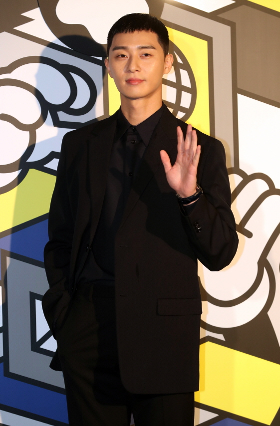 theseoulstory's tweet photo. Park Seo Joon to reportedly appear in 'The Marvels' movie

According to this article, he is scheduled to leave for the USA by 2nd half of this year to begin filming 

Source: https://t.co/maK2ewxfUb https://t.co/Ts1iFcLnRs