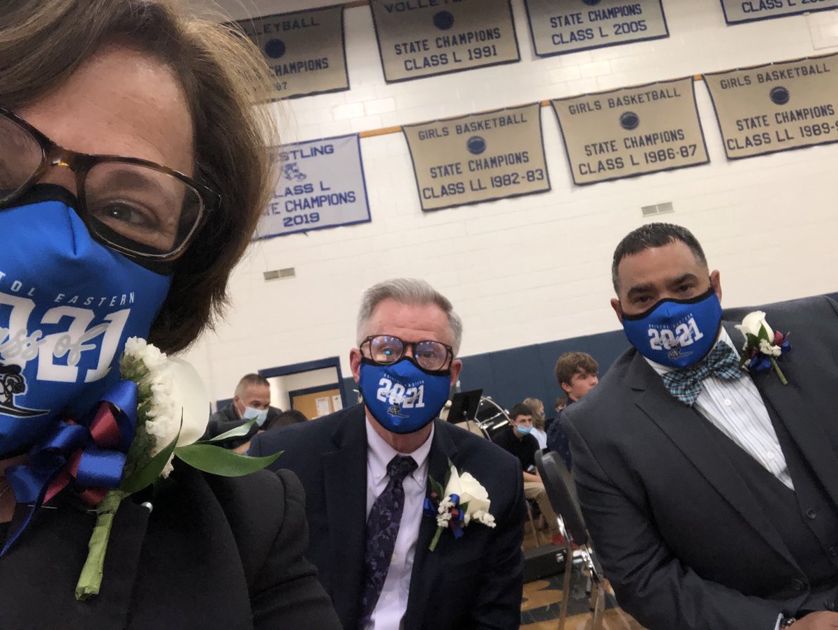 EllenZoppo's tweet photo. Congrats to BEHS and BCHS Class of 2021! https://t.co/BRo2CjxqcA