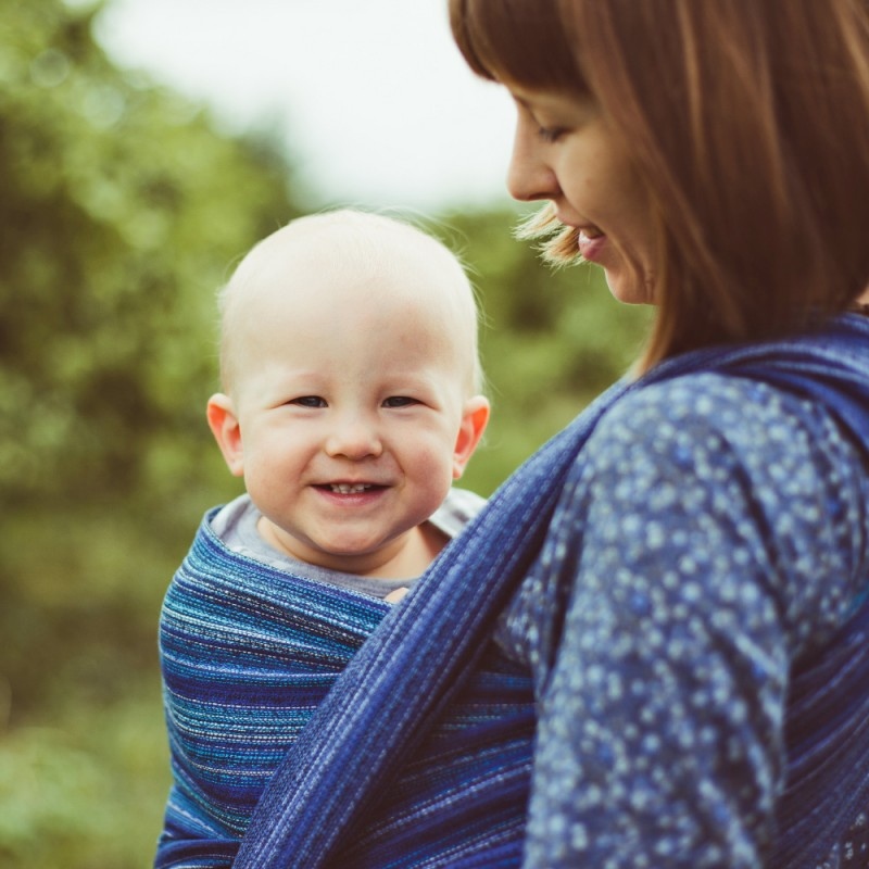 BirdiesRoom's tweet photo. Aomi - the ever-changing blue shades of the sea. Isn't this a beautiful woven wrap? We have one size 6 left on the shelf! 😍
https://t.co/hVpzdkDgNH

#didymos #birdiesroom #wovenwrap #babywearing https://t.co/POQFB8QTqB