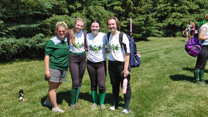 hackettcpsball's tweet photo. Congratulations and best wishes to our seniors: Stephanie, Megan, and Colleen! 🇮🇪🥎 #classof2021 https://t.co/o8pPpivCoq