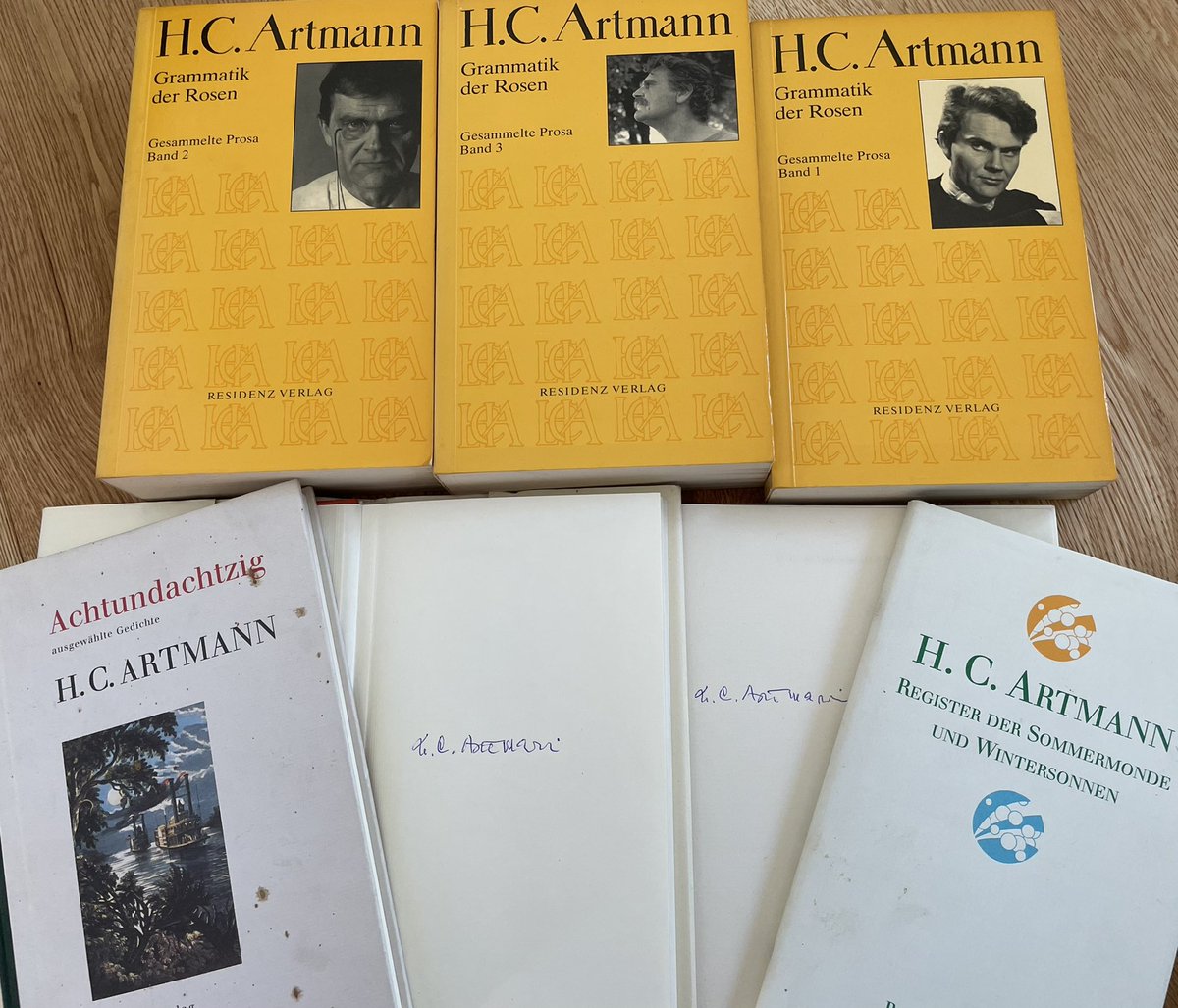 mayer_wolfgang's tweet photo. Das Sprachgenius H.C. #Artmann wäre am 15. Juni 100 Jahre alt geworden. Er lebte über 20 Jahre in #Salzburg. Zu diesem Anlass darf ich heute als Vorsitzender der Hans-Lechner Forschungsgesellschaft eine Lesung mit M. #Herz-Kestranek veranstalten. Standesgemäß im Karl-Böhm-Saal. https://t.co/pAJAgW8pyv